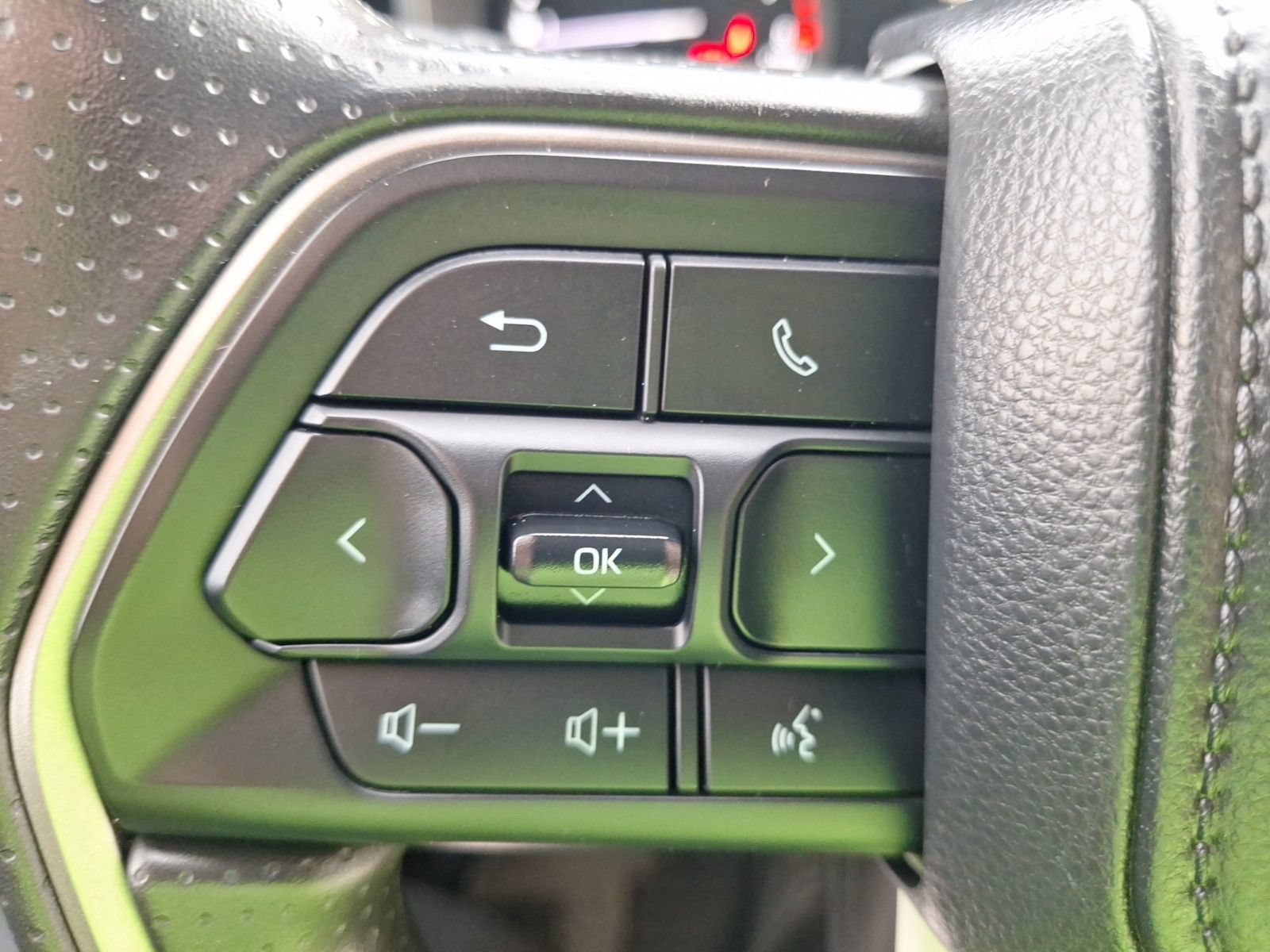 Used 2026 Toyota Tundra SR5 AWD/4WD image 21