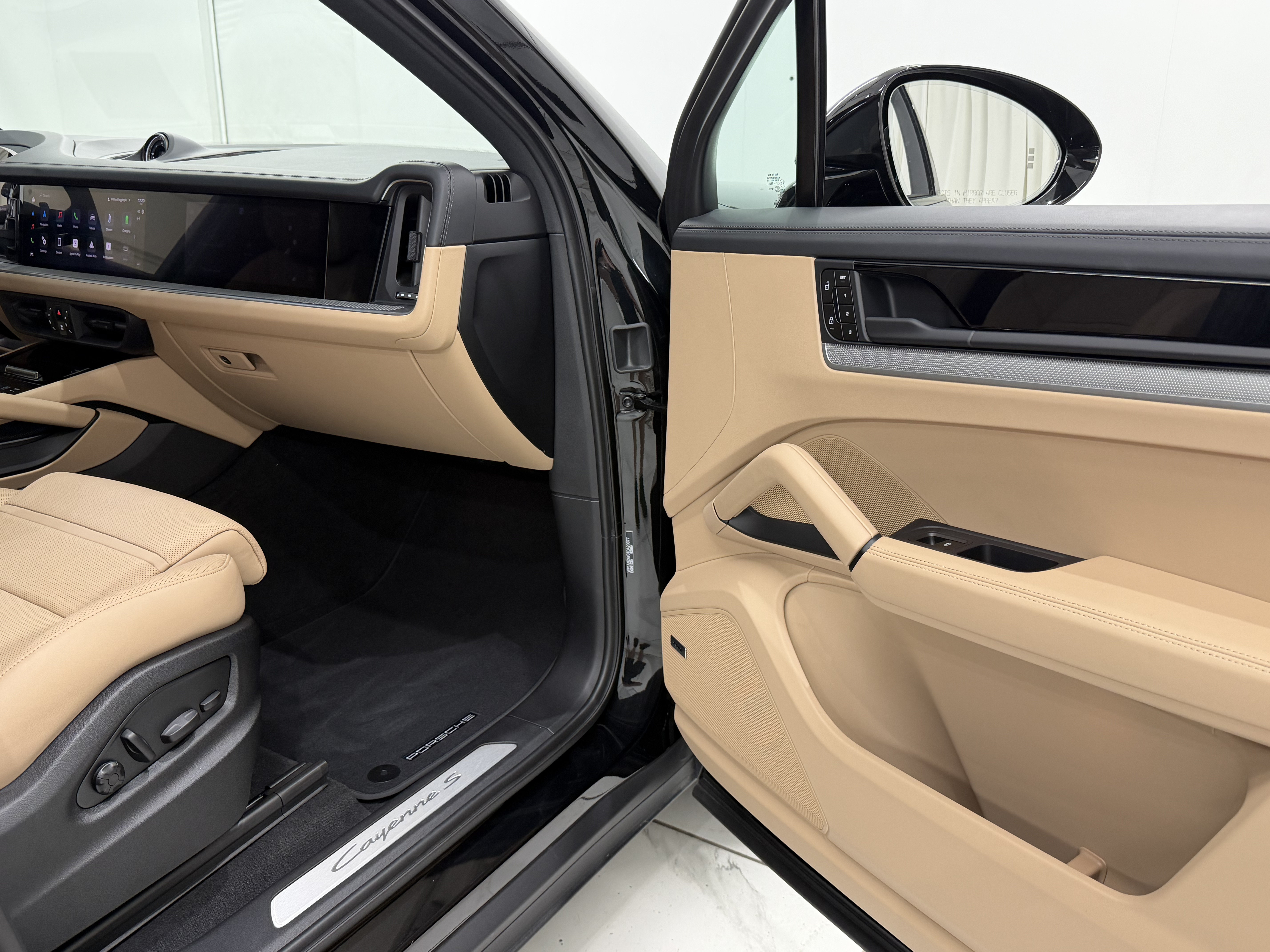 Certified 2026 Porsche Cayenne S AWD/4WD image 24