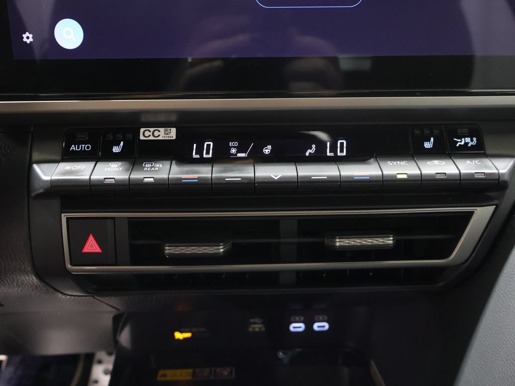 Used 2026 Toyota Camry XSE FWD image 29