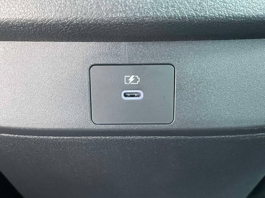 New 2026 Nissan Sentra SR w/ SR Premium Package FWD image 10