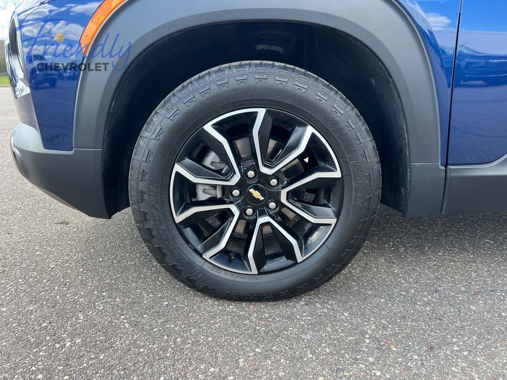 Used 2022 Chevrolet TrailBlazer ACTIV w/ Sun and Liftgate Package AWD/4WD image 11