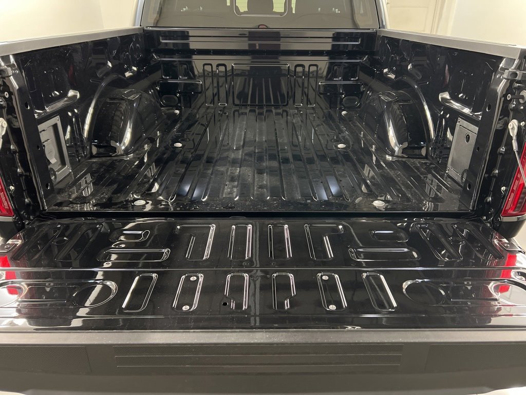 New 2025 Ford F150 XLT w/ Equipment Group 302A MID image 31