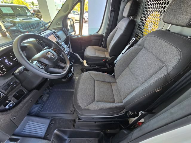 Used 2025 RAM ProMaster 2500 FWD image 9