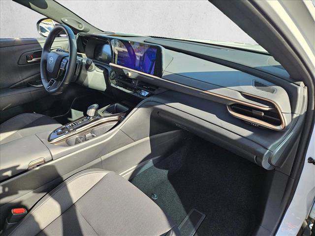 Used 2025 Toyota Crown Signia image 21