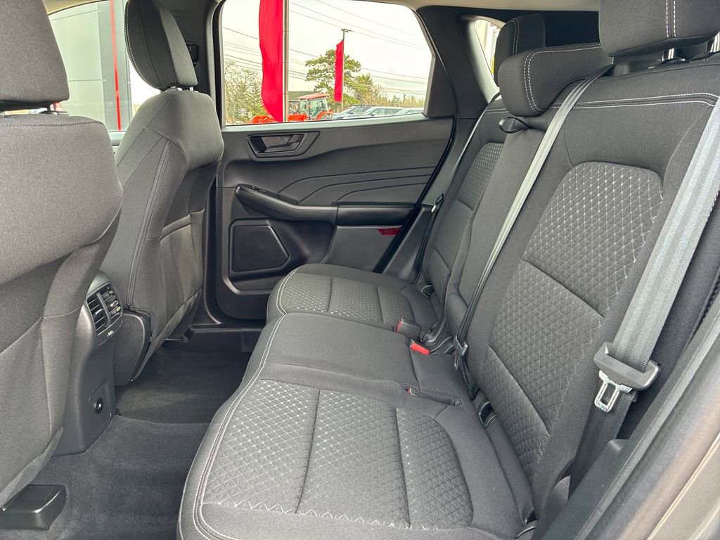 Used 2023 Ford Escape Active image 17