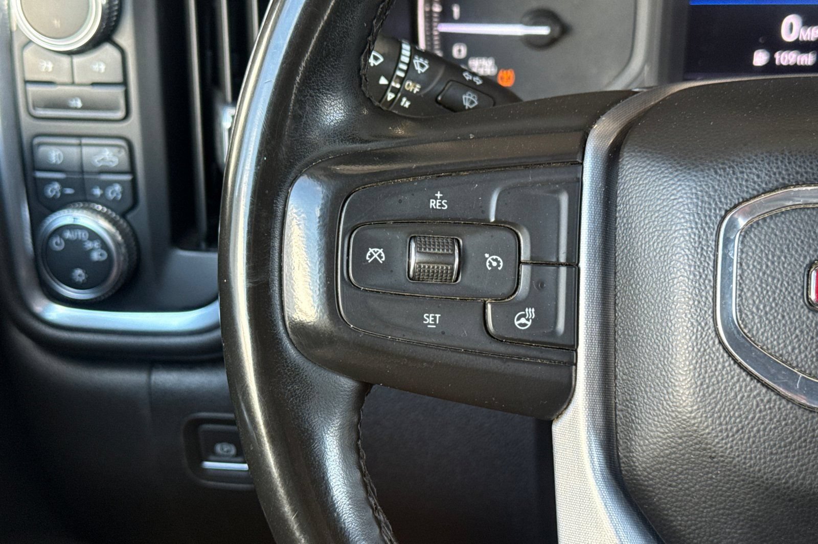 Used 2023 GMC Sierra 2500 SLE w/ SLE Convenience Package AWD/4WD image 34