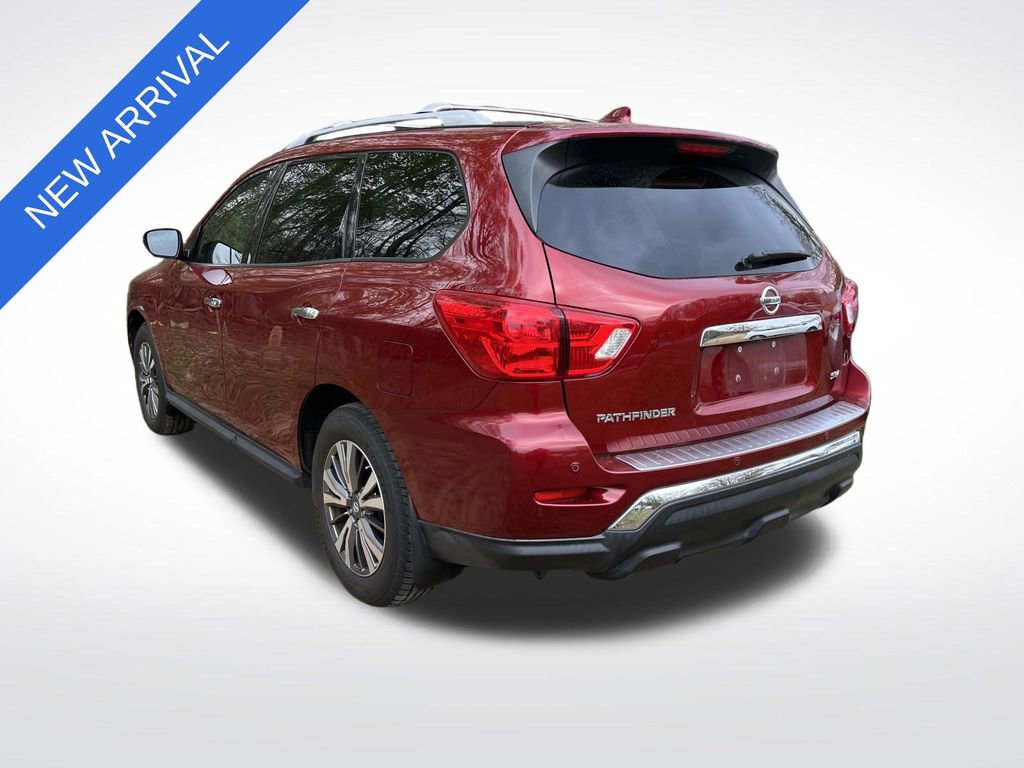 Used 2019 Nissan Pathfinder SV w/ Cargo Package image 5