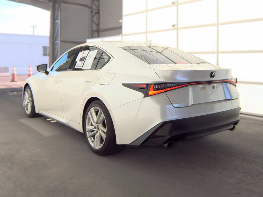 Used 2022 Lexus IS 300 RWD image 4