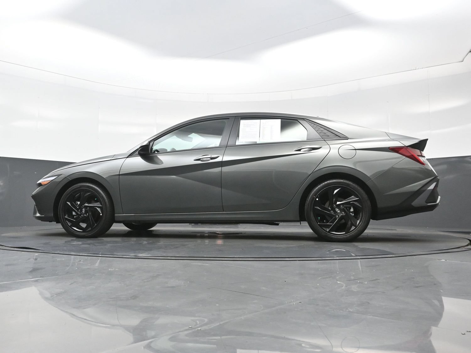 Certified 2026 Hyundai Elantra SEL FWD image 26