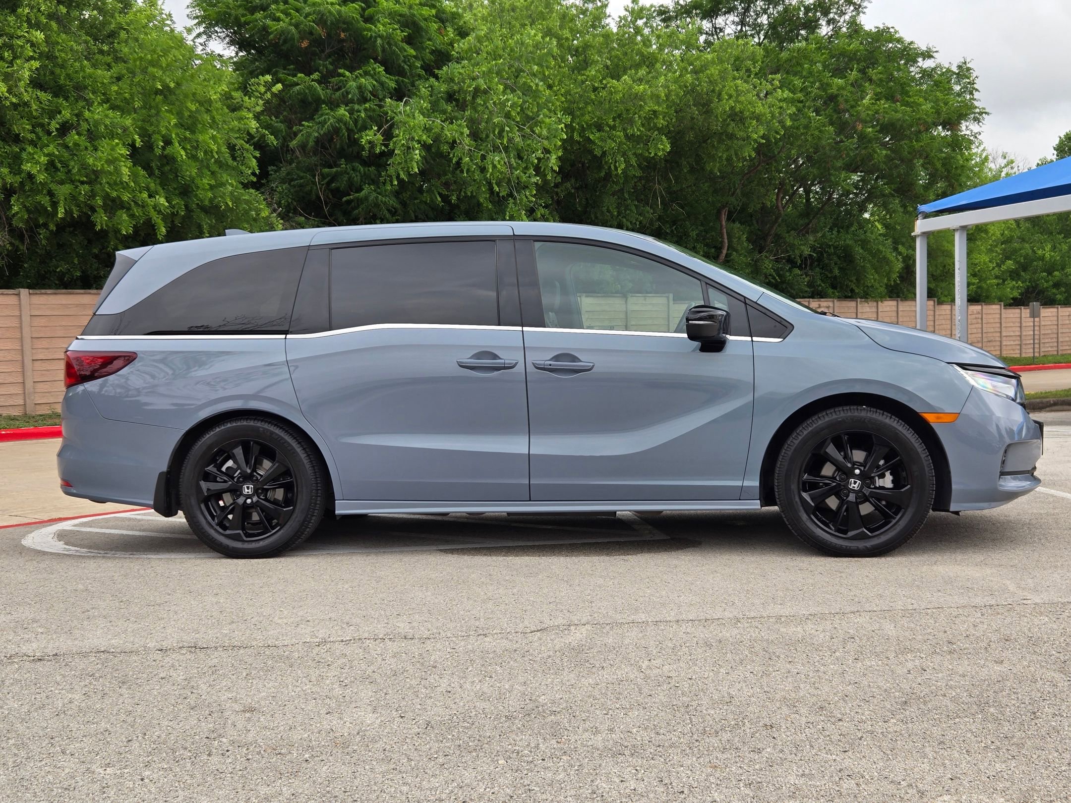 Used 2024 Honda Odyssey Sport video 2