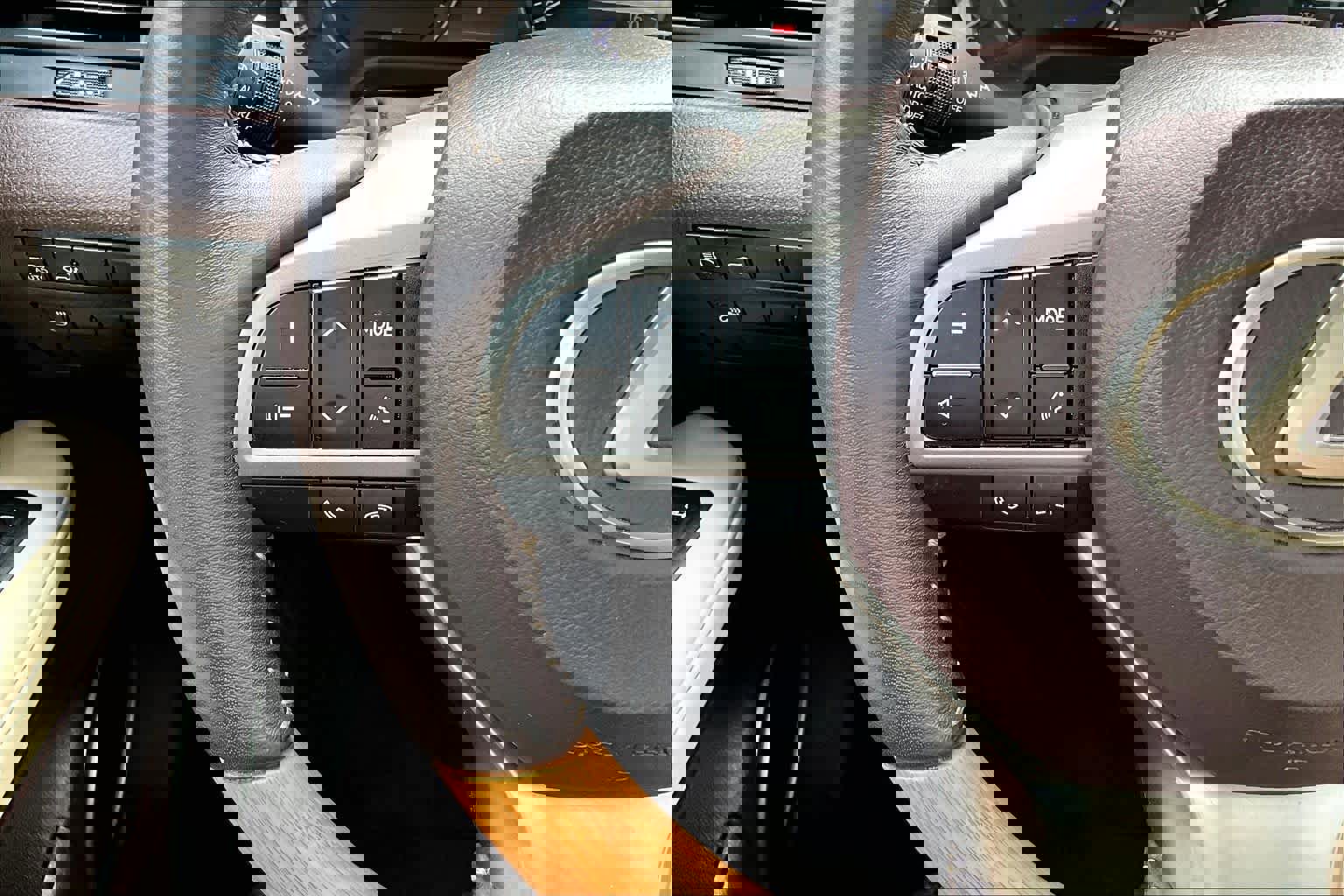 Used 2019 Lexus RX 350 FWD w/ Navigation Package image 23