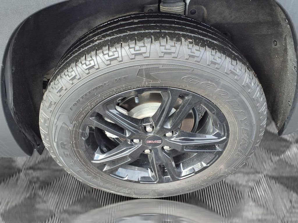 Used 2022 GMC Terrain AT4 image 20