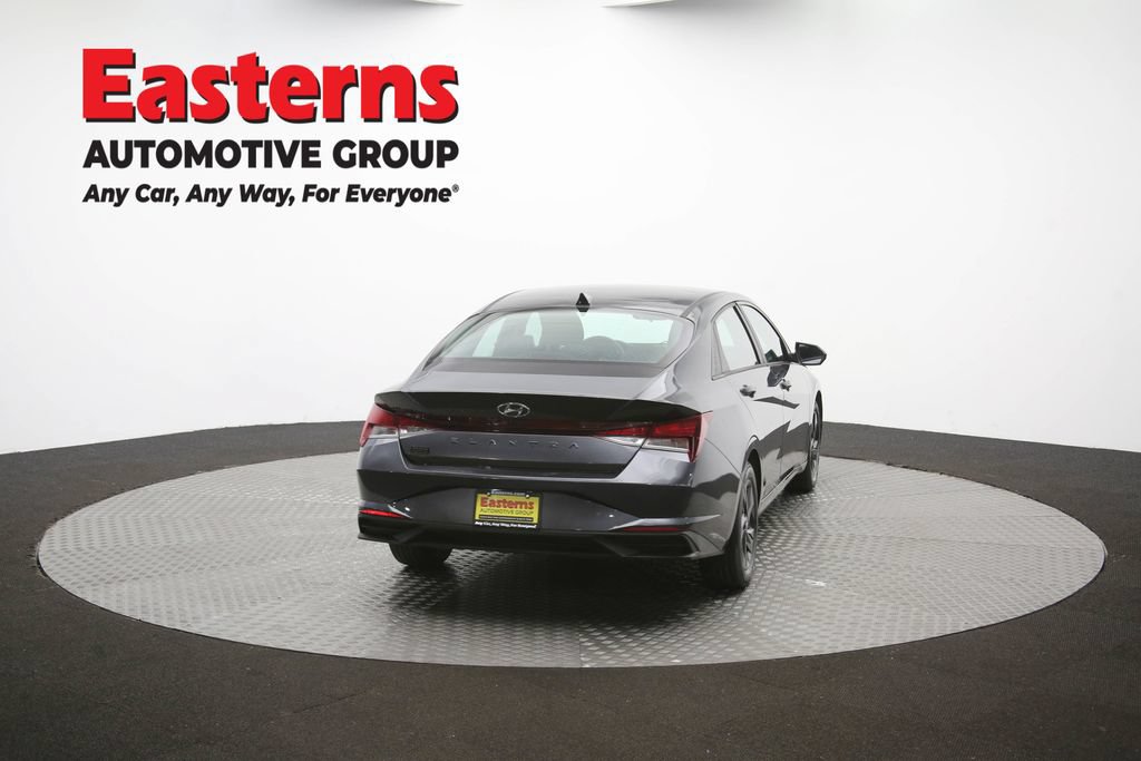 Used 2021 Hyundai Elantra SEL FWD image 38