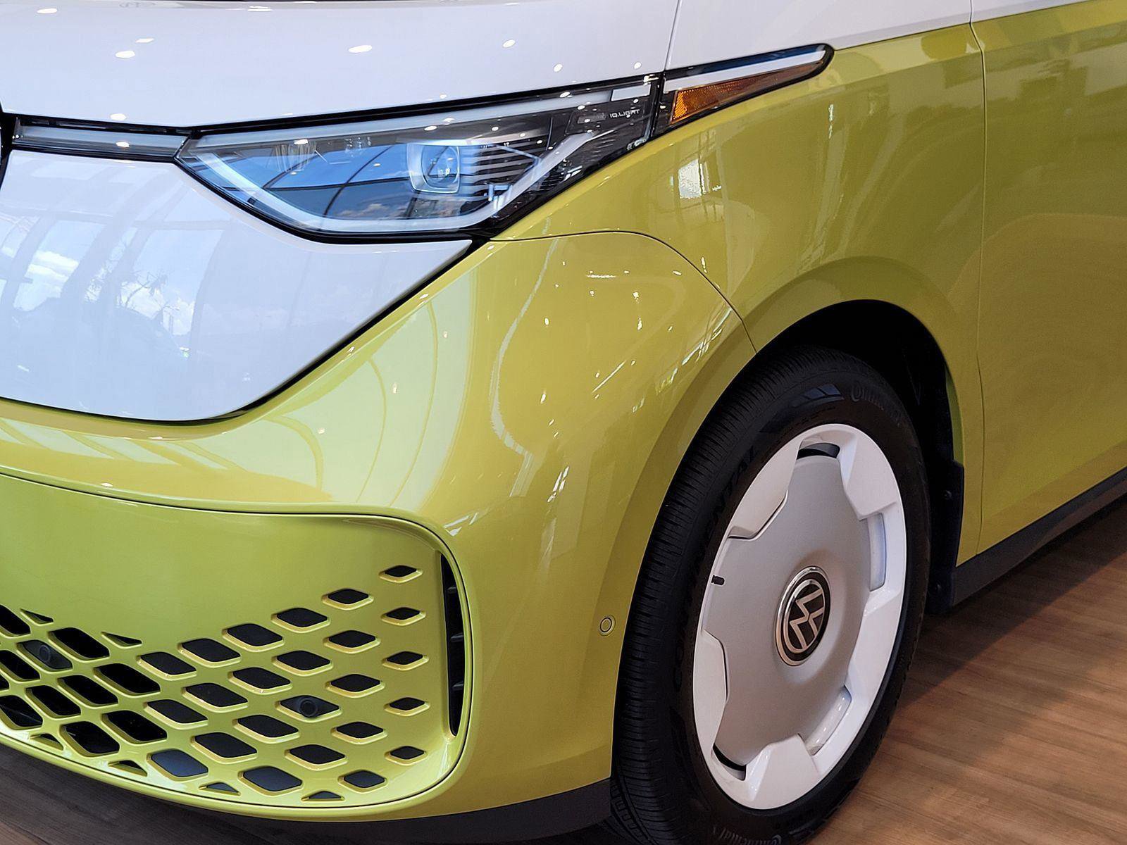 New 2025 Volkswagen ID. Buzz Pro S Plus RWD image 4