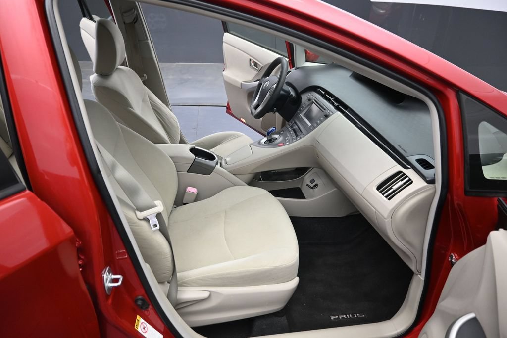 Used 2013 Toyota Prius Three FWD image 30