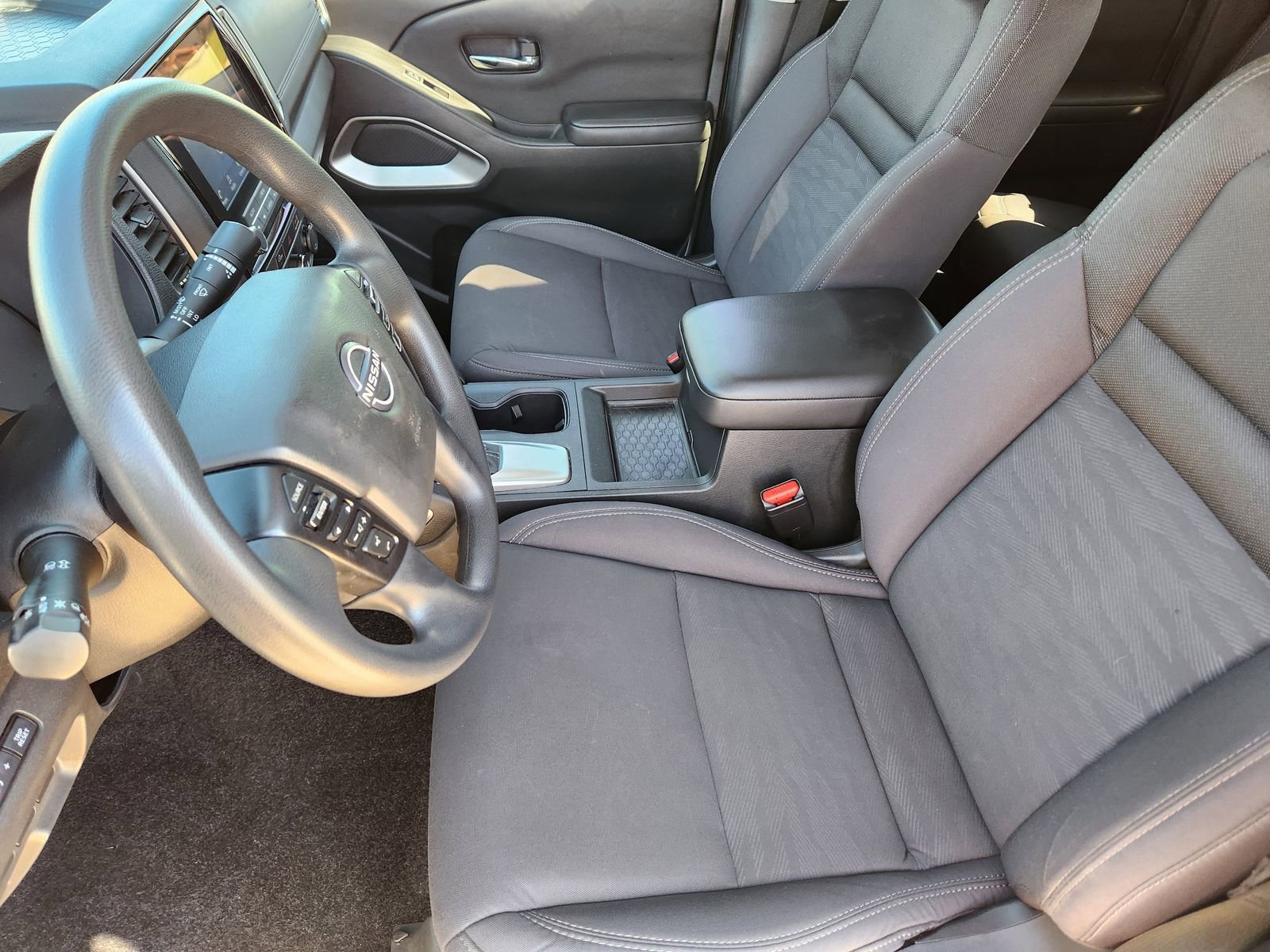 Used 2023 Nissan Frontier SV w/ Technology Package image 22