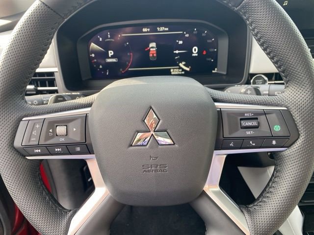 New 2025 Mitsubishi Outlander SE image 24