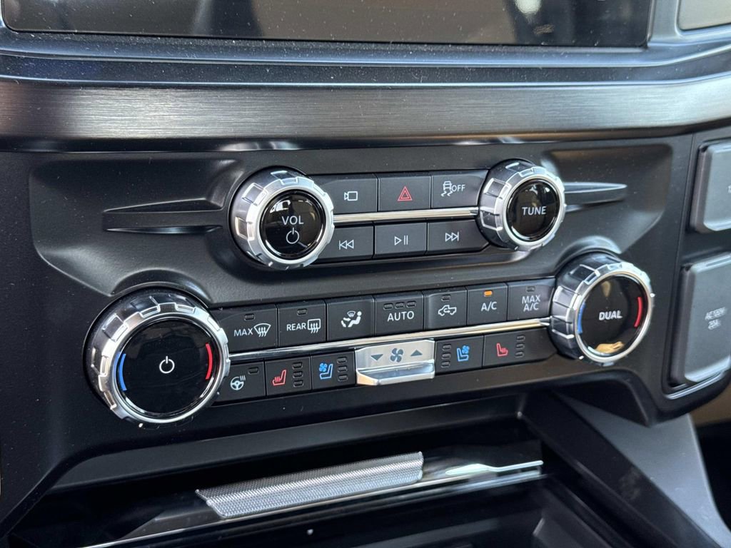New 2025 Ford F350 Lariat w/ Lariat Ultimate Package image 13