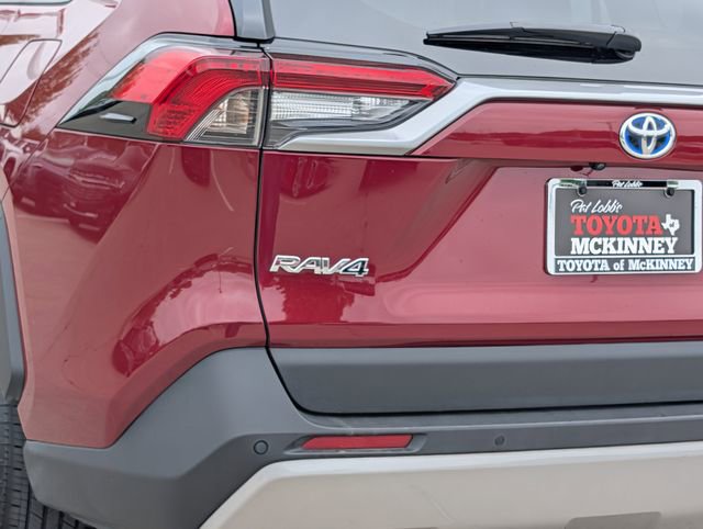 Used 2023 Toyota RAV4 Limited image 8