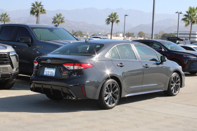 Used 2025 Toyota Corolla SE w/ SE Premium Package FWD image 21
