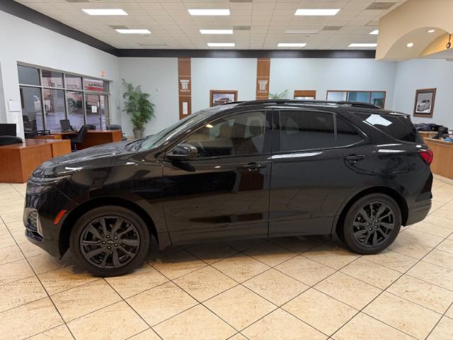 Used 2023 Chevrolet Equinox RS FWD image 4