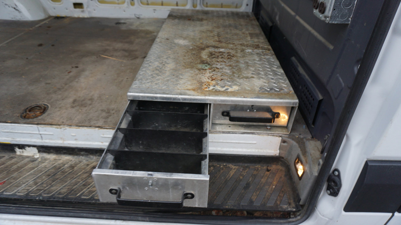 Used 2017 Mercedes-Benz Sprinter 2500 image 26