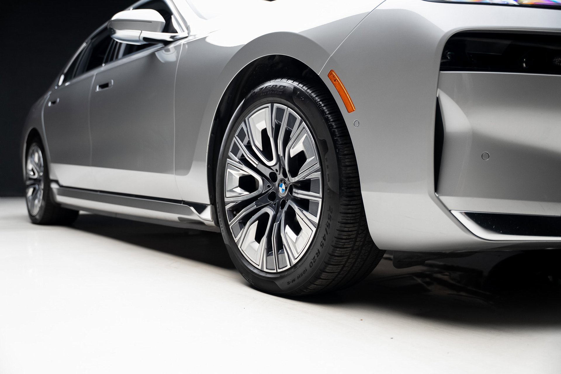 Used 2023 BMW i7 xDrive60 image 78