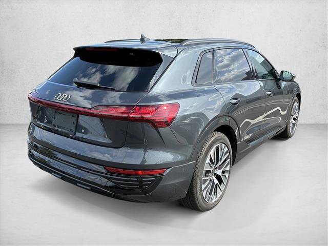 Used 2024 Audi Q8 e-tron Premium Plus AWD/4WD image 5