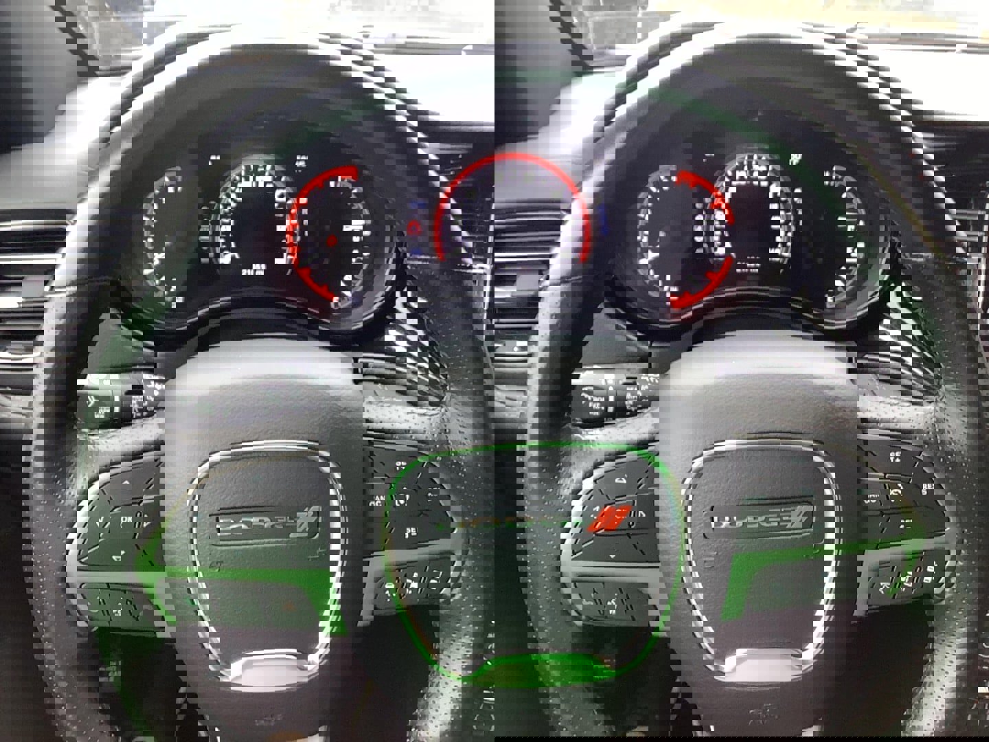 Certified 2024 Dodge Durango SXT w/ SXT Blacktop Group image 13