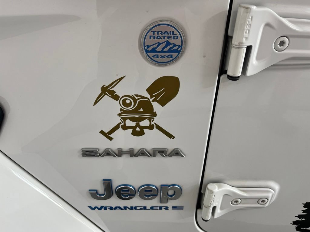 Used 2023 Jeep Wrangler Unlimited Sahara w/ Cold Weather Group AWD/4WD image 36