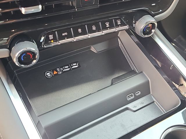 New 2026 Chevrolet Suburban LT w/ Comfort Package RWD image 33
