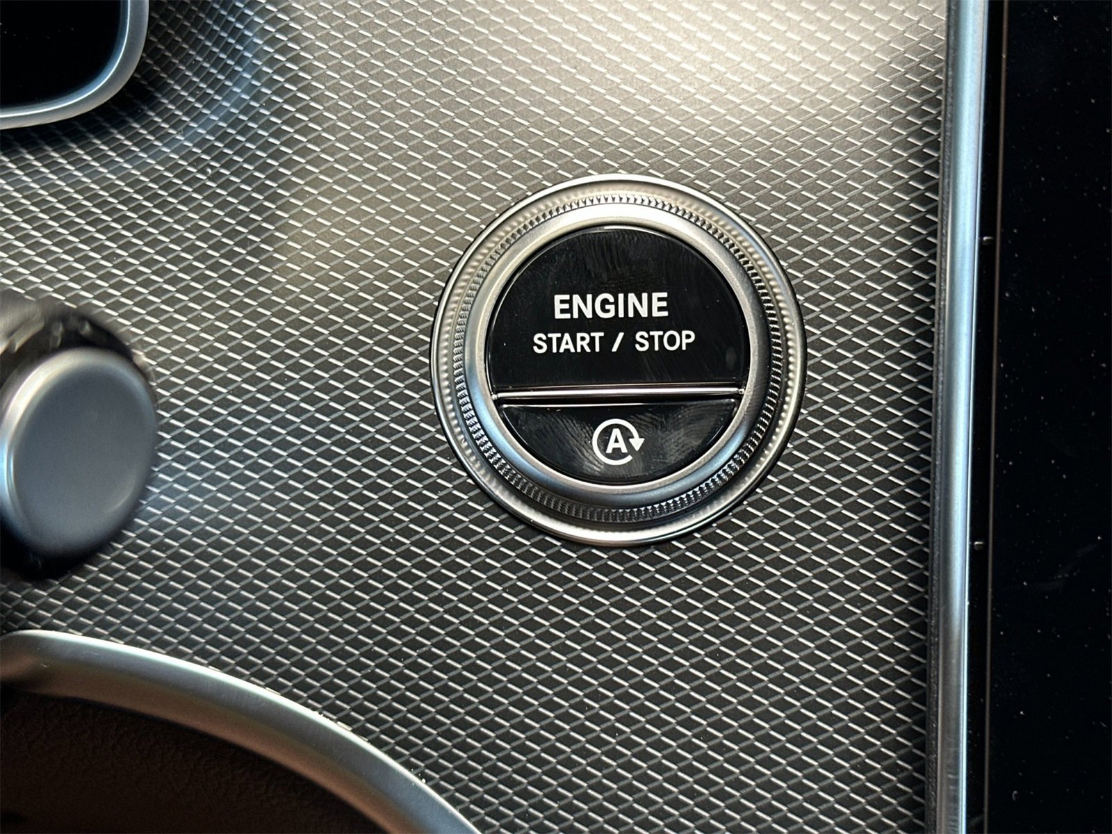 New 2025 Mercedes-Benz C 300 Sedan image 25