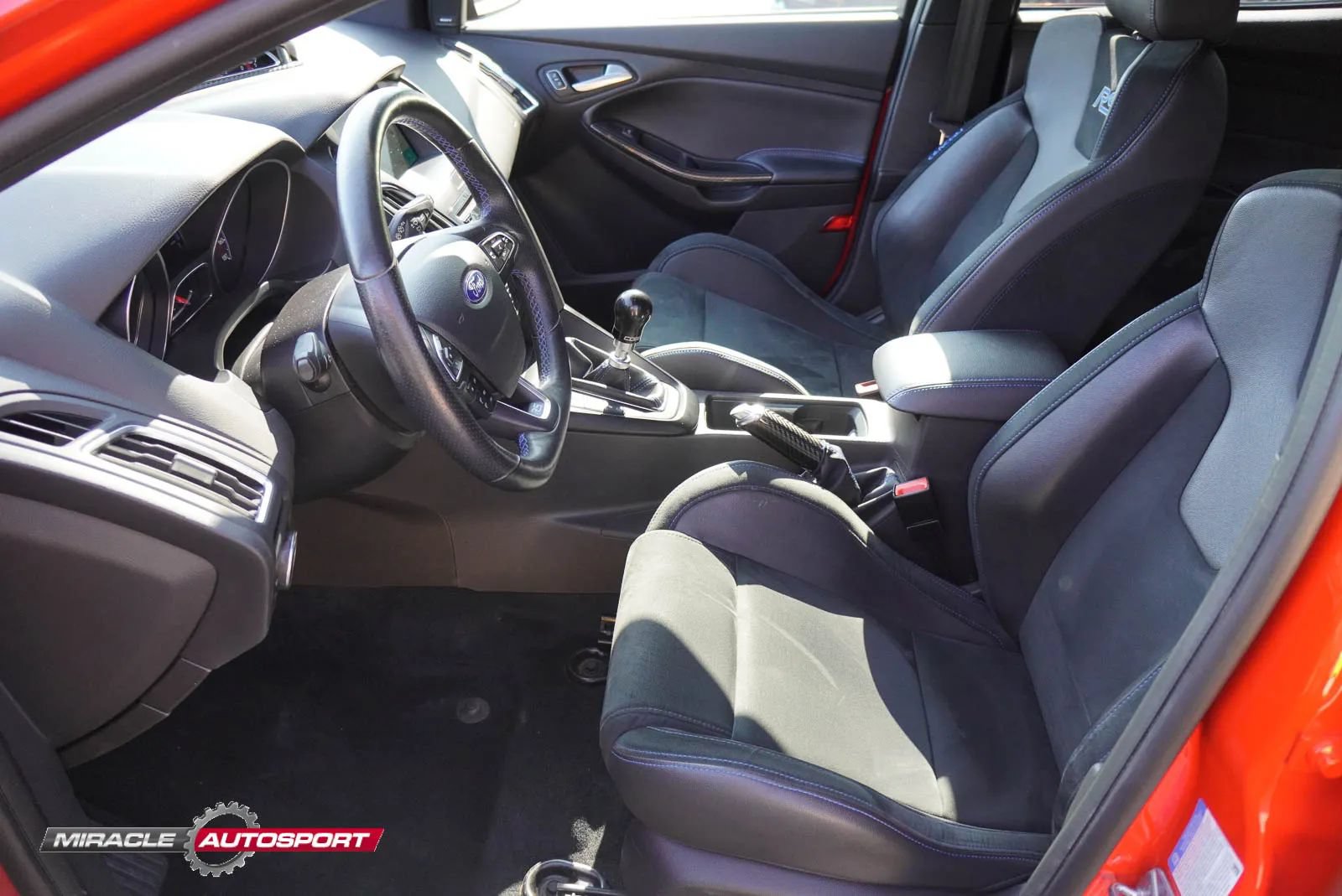 Used 2018 Ford Focus RS AWD/4WD image 17