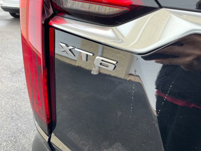 Used 2025 Cadillac XT6 Luxury w/ LPO, Floor Liner Package AWD/4WD image 13