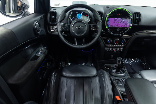 Used 2024 MINI Cooper Countryman S FWD image 3