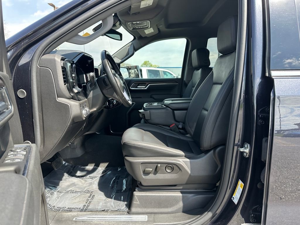 Certified 2025 GMC Sierra 1500 SLT image 23