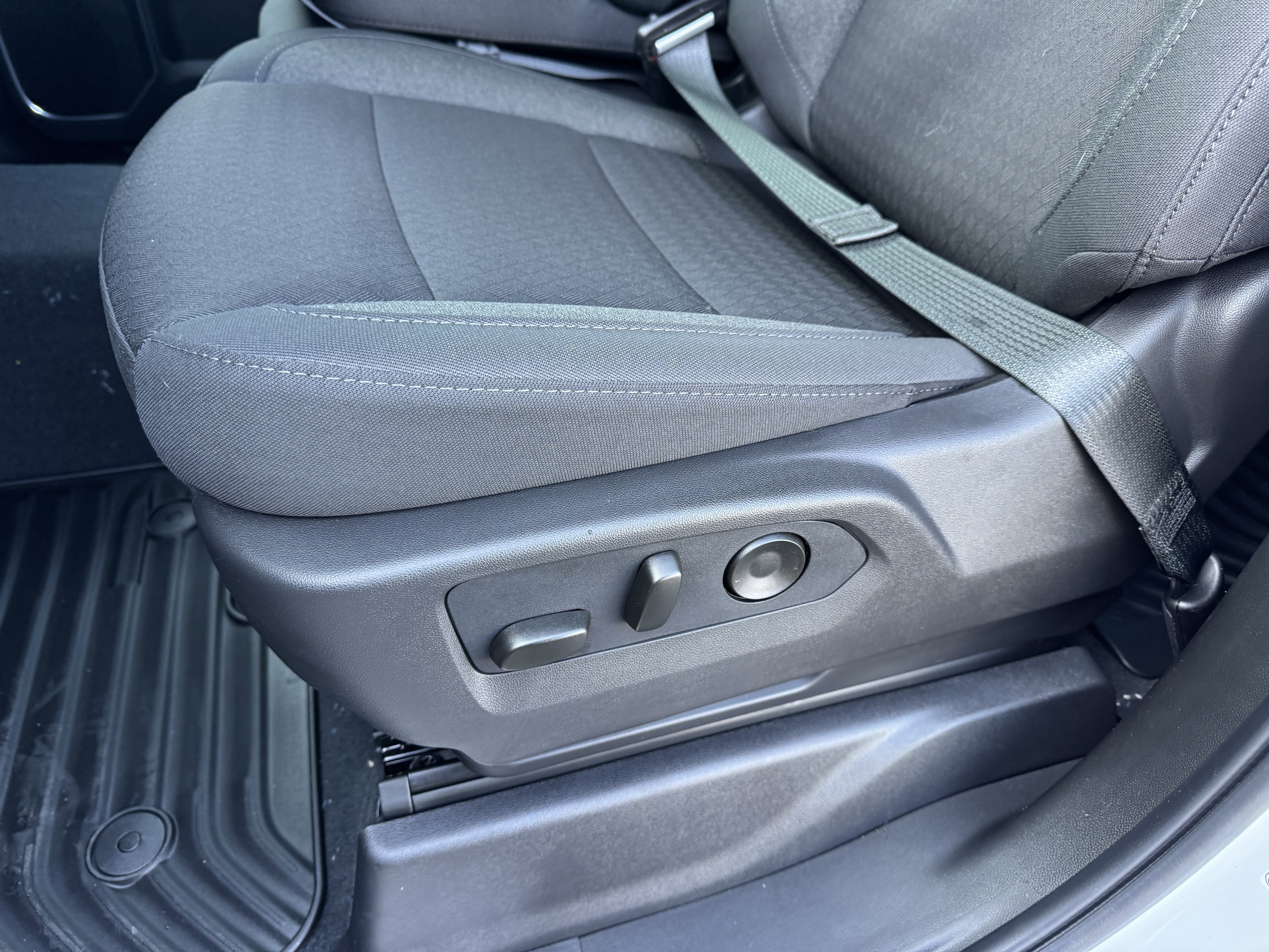 New 2026 Chevrolet Silverado 1500 LT image 14