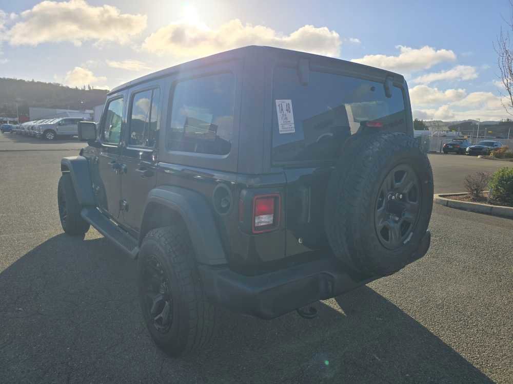 Used 2018 Jeep Wrangler Unlimited Sport w/ Technology Group image 2