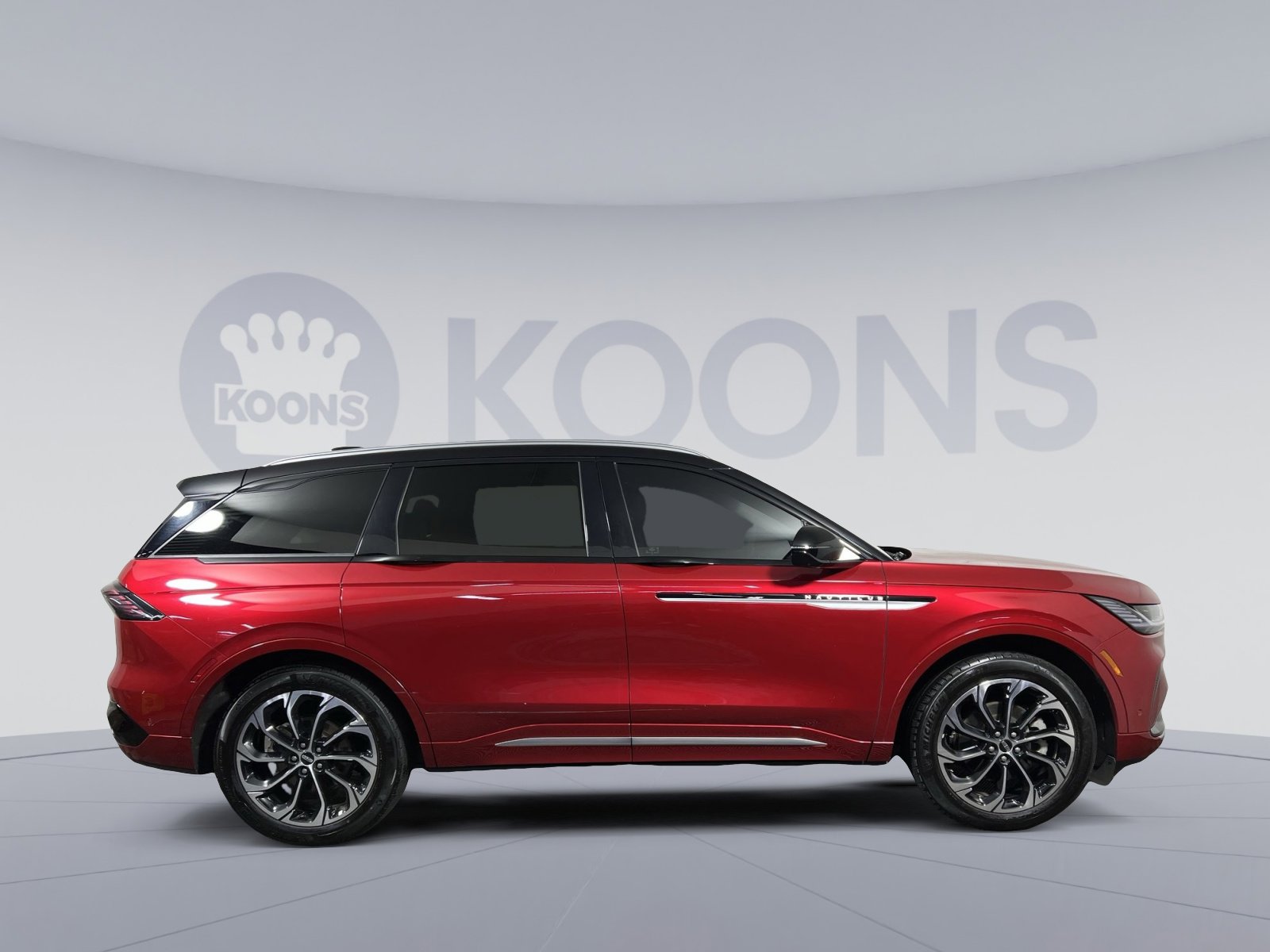 Used 2024 Lincoln Nautilus Reserve image 8