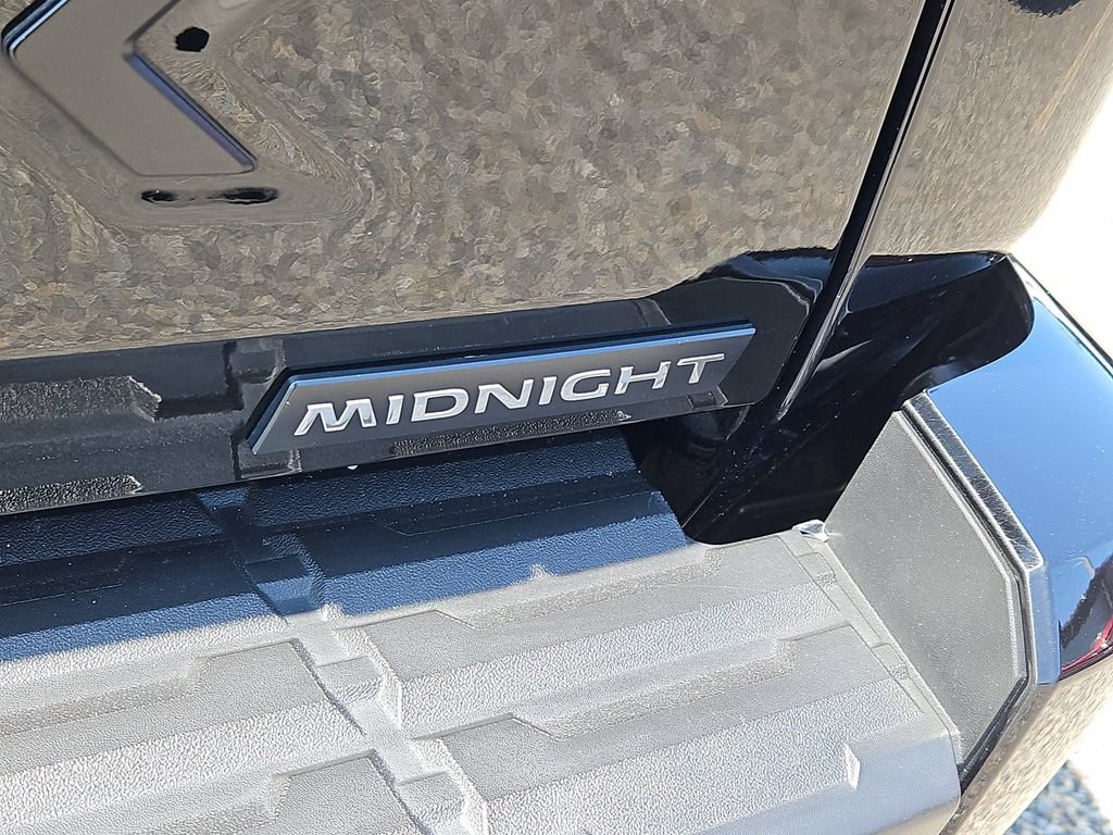 Used 2023 Nissan Frontier SV w/ Midnight Edition Package AWD/4WD image 12
