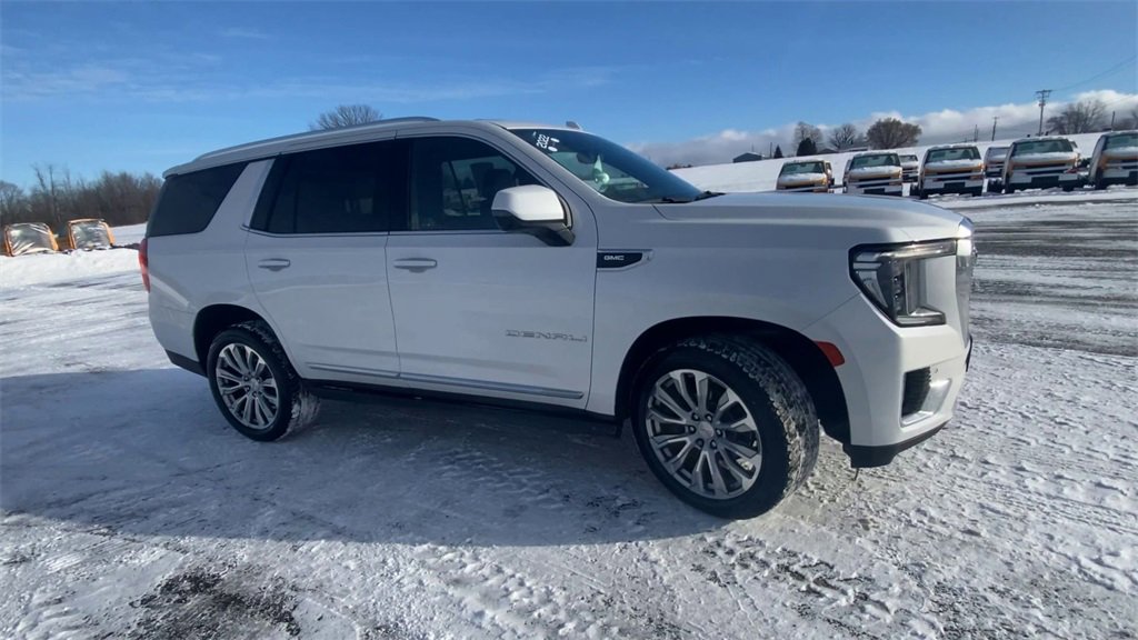 Certified 2022 GMC Yukon Denali w/ Denali Premium Package image 2