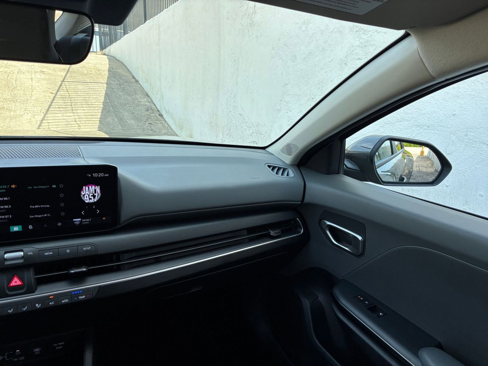 Used 2025 Kia K4 LXS image 34