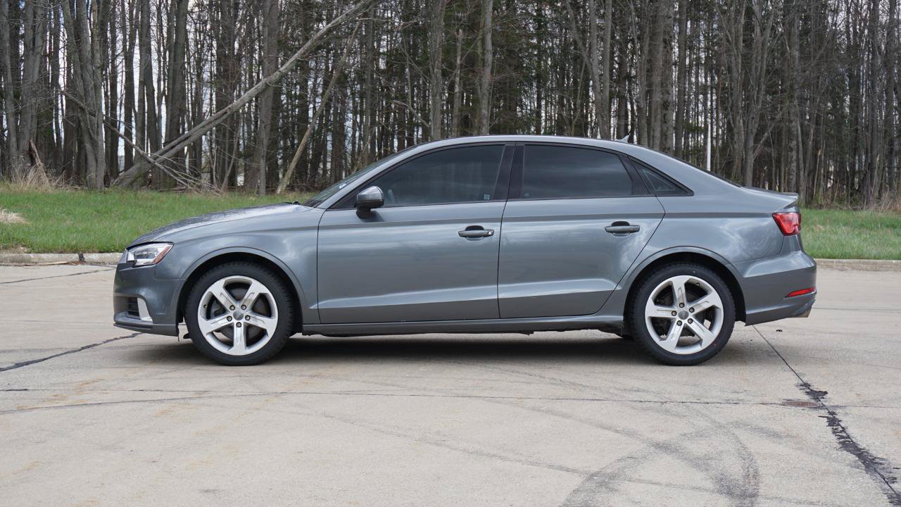 Used 2017 Audi A3 2.0T Premium w/ Convenience Package FWD image 2