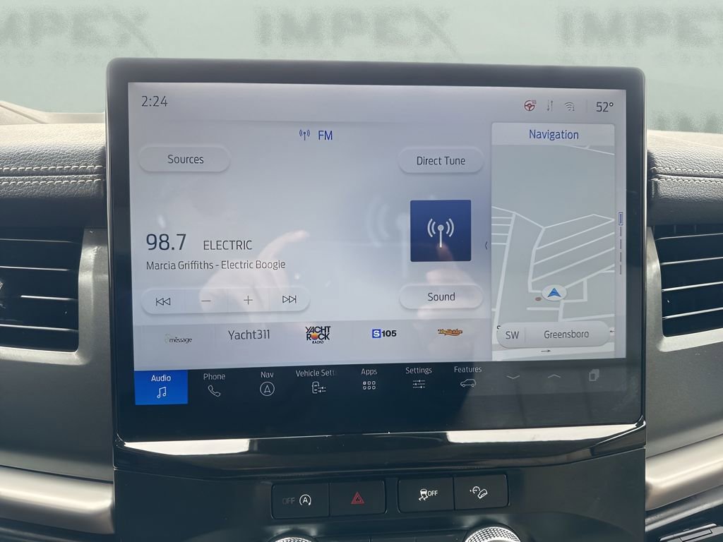 Used 2024 Ford Expedition Max XLT image 19