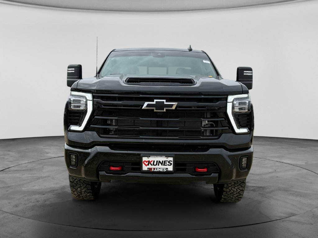 Used 2025 Chevrolet Silverado 2500 LT w/ Trail Boss Package AWD/4WD image 4