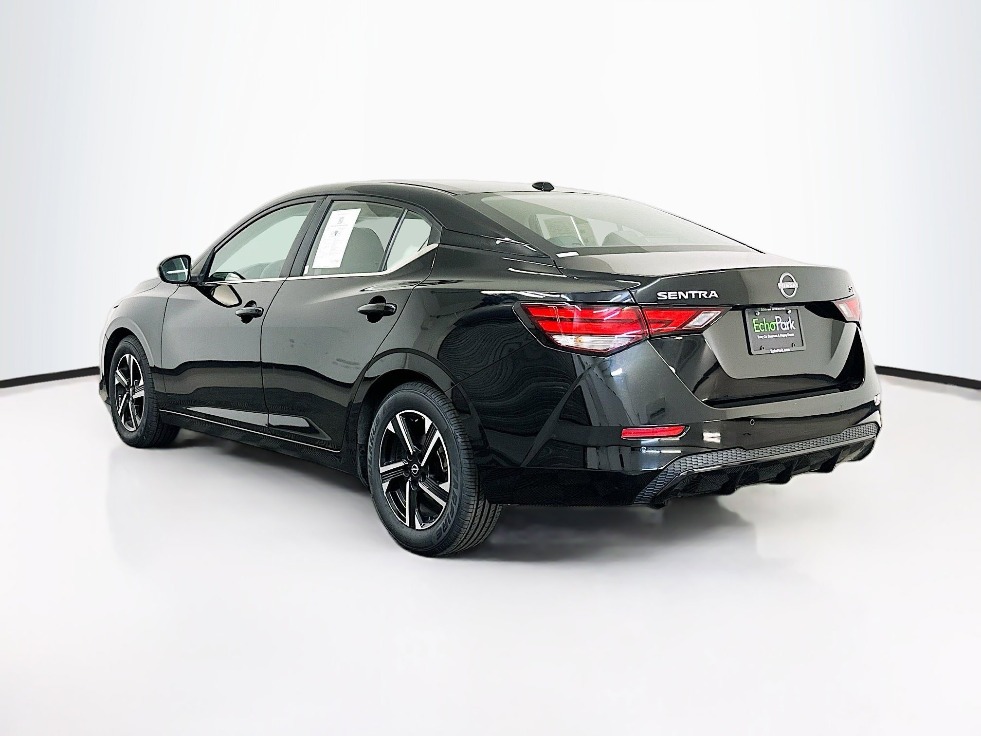 Used 2024 Nissan Sentra SV FWD image 5