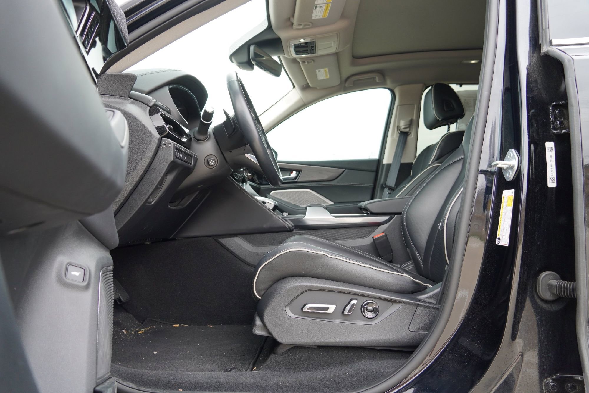 Used 2023 Acura MDX SH-AWD w/ Advance Package image 27