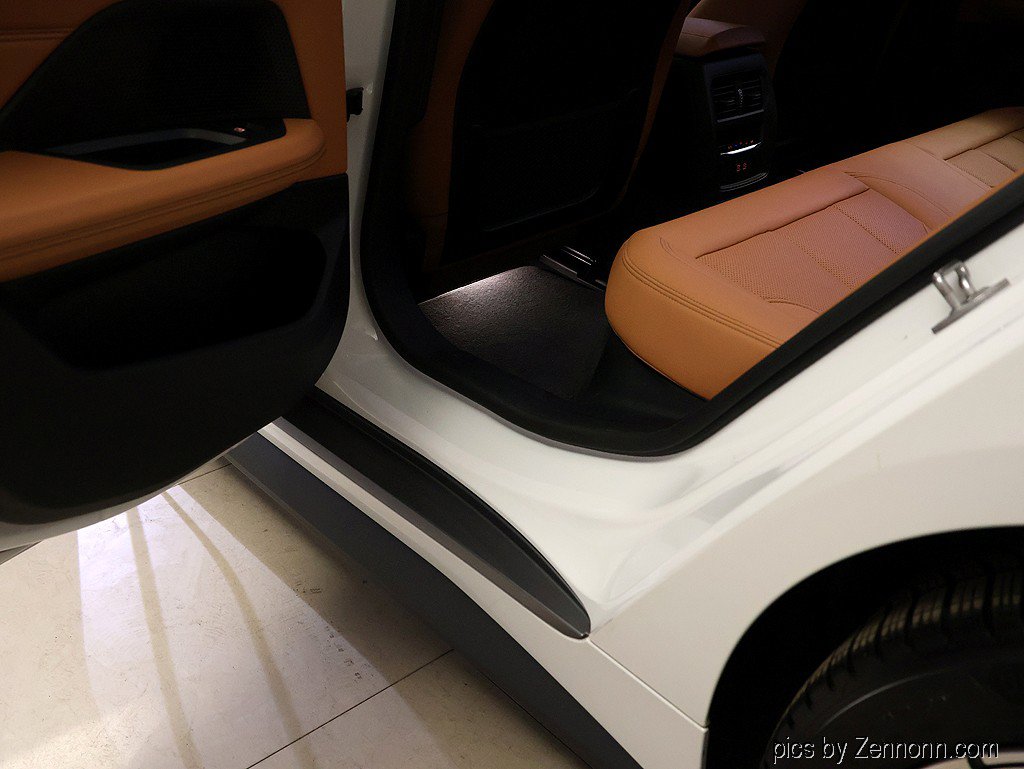 Certified 2023 BMW i4 eDrive35 w/ Premium Package RWD image 29