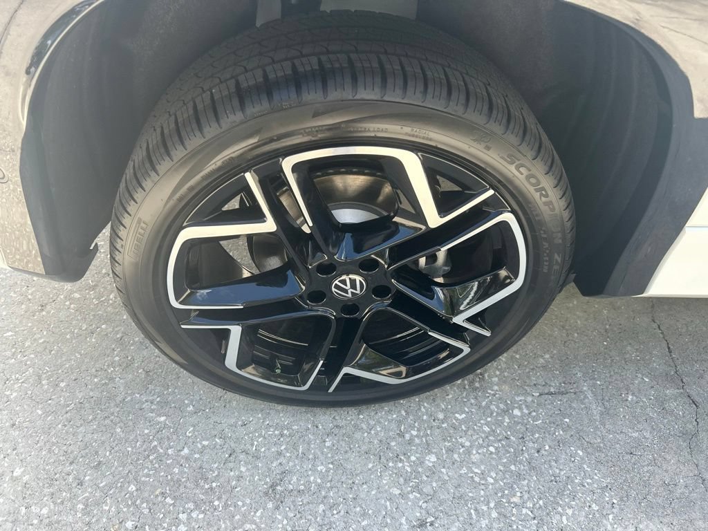New 2026 Volkswagen Tiguan SEL R-Line AWD/4WD image 26