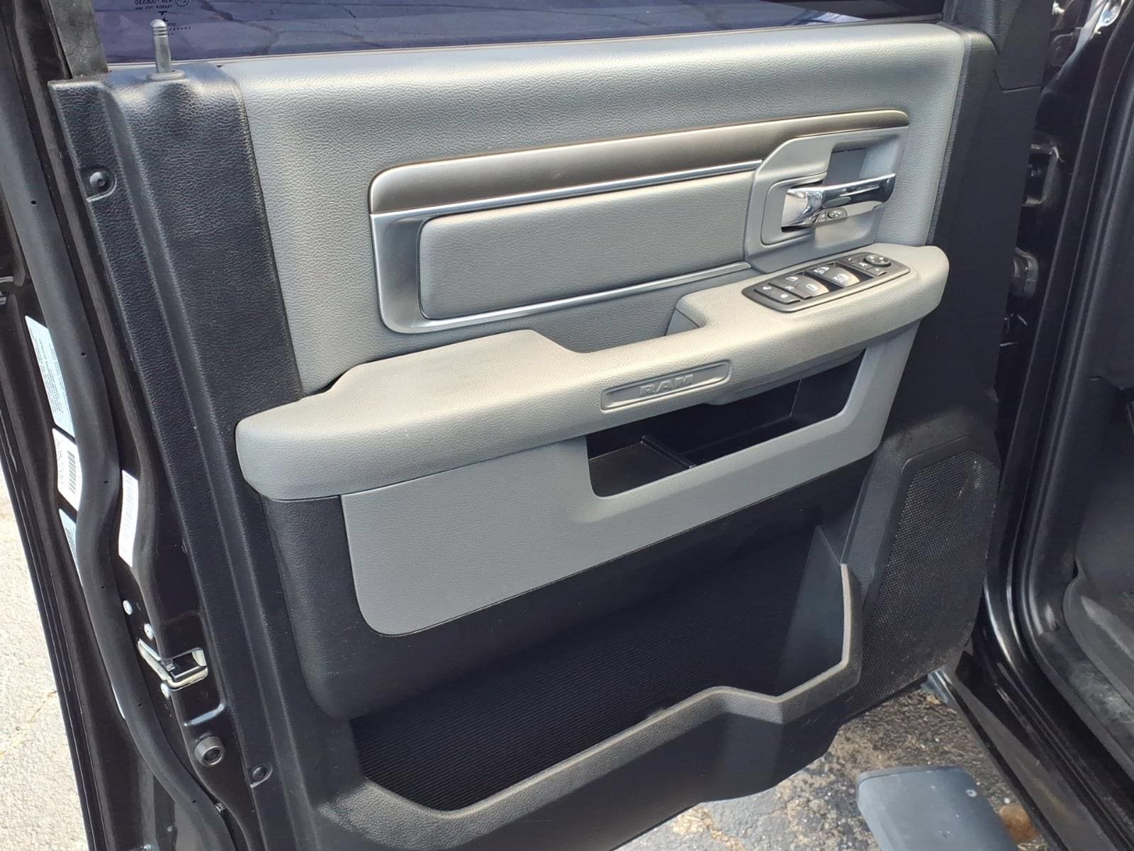 Used 2016 RAM 1500 Big Horn AWD/4WD image 4